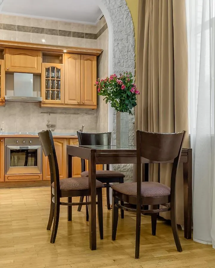 Kievinn 3*, Kyiv Ukraine